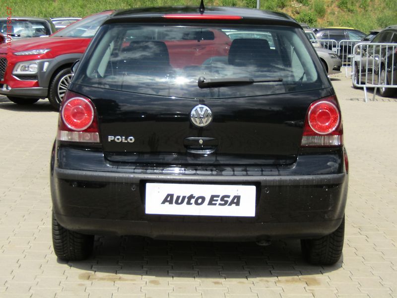 Volkswagen Polo (2009) 1.2i, Trendline, AC, park. - fotka 5 z 12