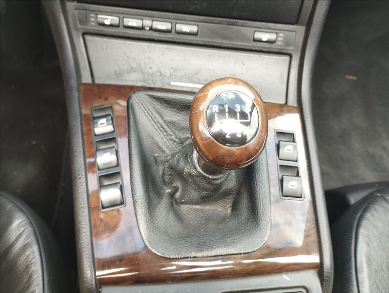 BMW Řada 3 320i 105KW KABRIO   2,0 - fotka 13 z 18
