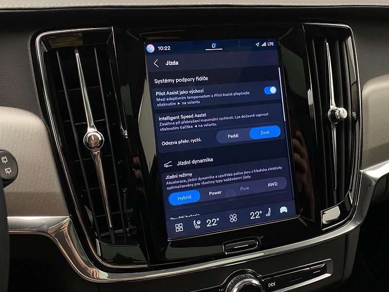 Volvo V90 T6 AWD RECHARGE BRIGHT PLUS  - fotka 51 z 64