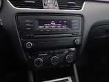 Škoda Octavia (2014) 1.6 TDI, Serv.kniha, Tempomat - náhled 9