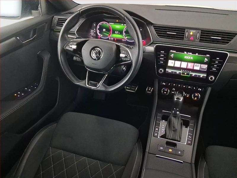 Škoda Superb (2023) Sportline 2.0 TDI - fotka 7 z 26