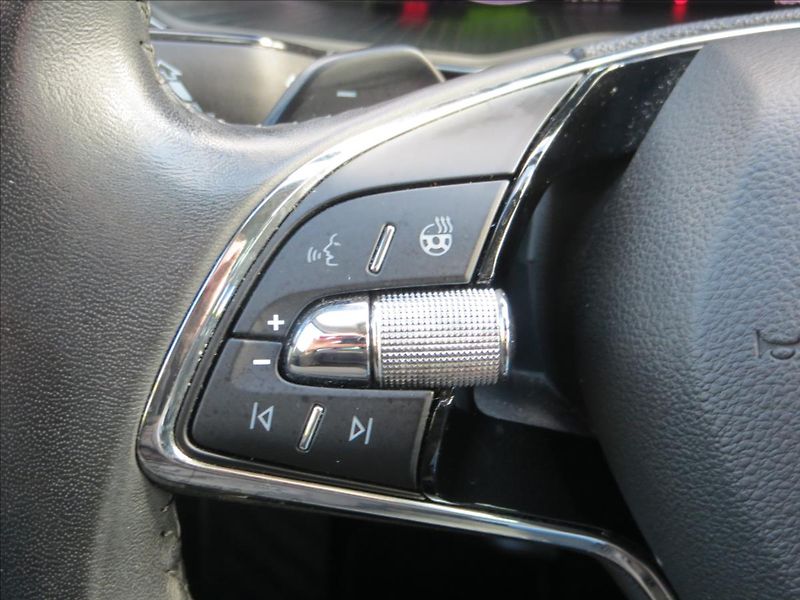 Škoda Superb 1,4 TSI PHEV DSG Style 115kW - fotka 19 z 25