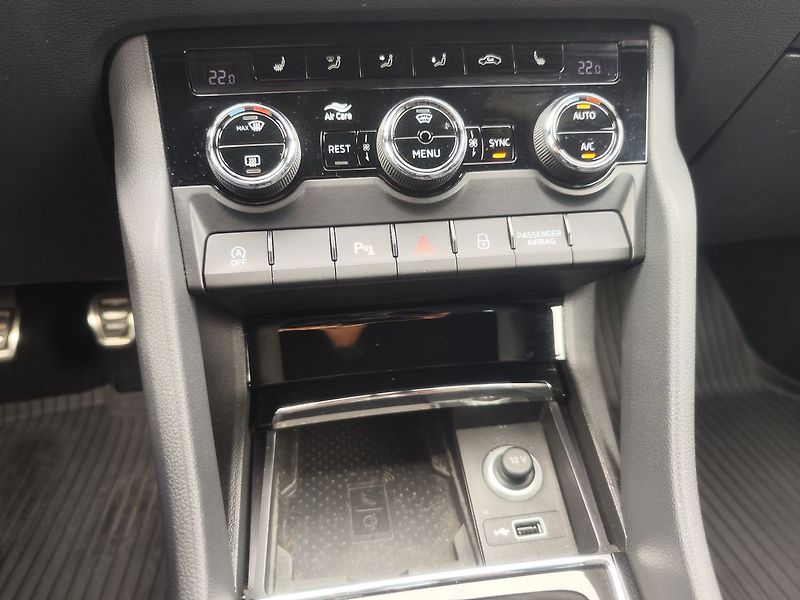 Škoda Kodiaq 2.0 TDI/110kW Sportline 4x4 - fotka 24 z 34