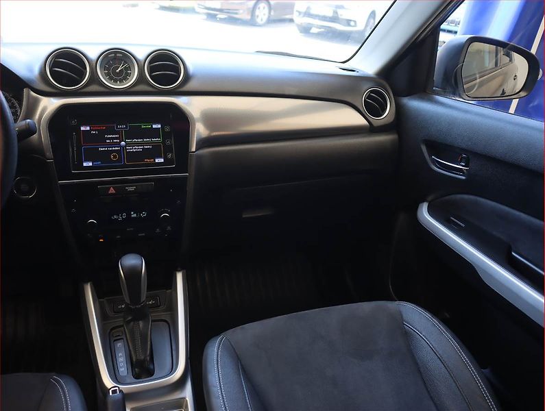 Suzuki Vitara (2018) 1.6 VVT, Automat, Serv.kniha - fotka 8 z 21