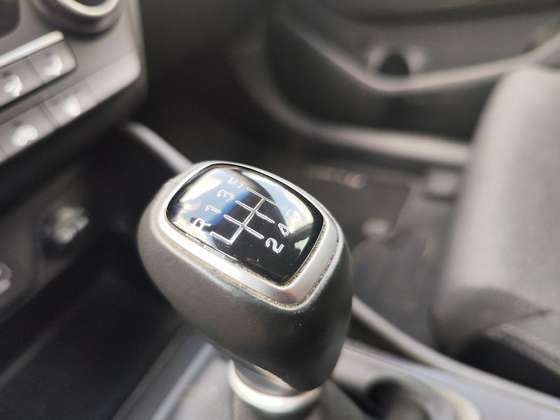 Hyundai Tucson 1.6 CRDI/85kW Traveller - fotka 20 z 31