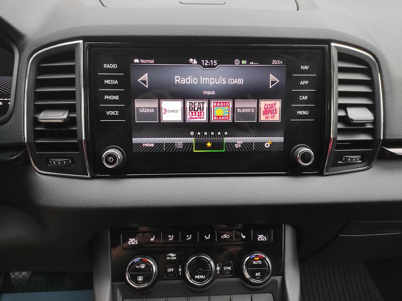 Škoda Karoq 2,0TDi 85kW STYLE,TZ,ČR - fotka 15 z 38