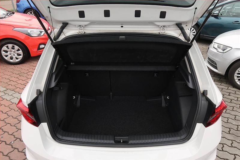 Škoda Fabia (2023) Ambition 1.0, ČR,1.maj - fotka 13 z 15