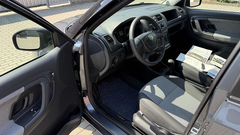 Škoda Fabia 1.4 16V*63kW*Cool Edition*TOP* - fotka 14 z 21