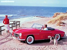 Mercedes 190 SL je jedním z aut, do nichž se nyní vyplatí investovat. Na trh byl uveden v roce 1955.