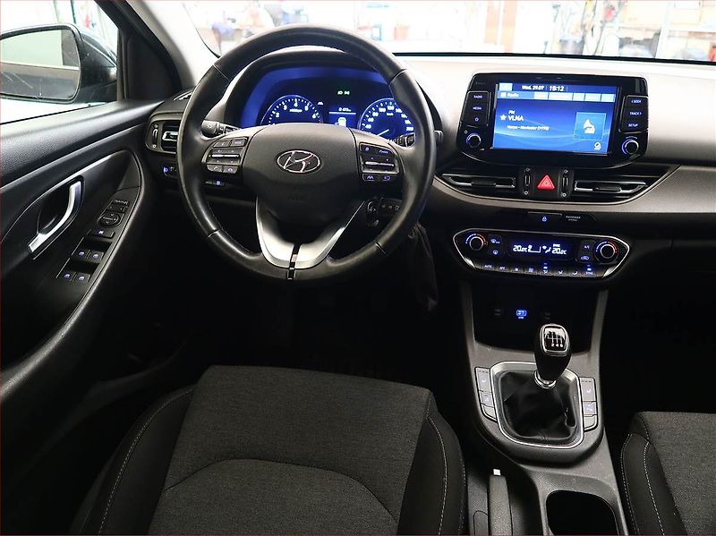 Hyundai i30 (2020) Family 1.5 DPI, Serv.kniha - fotka 7 z 17