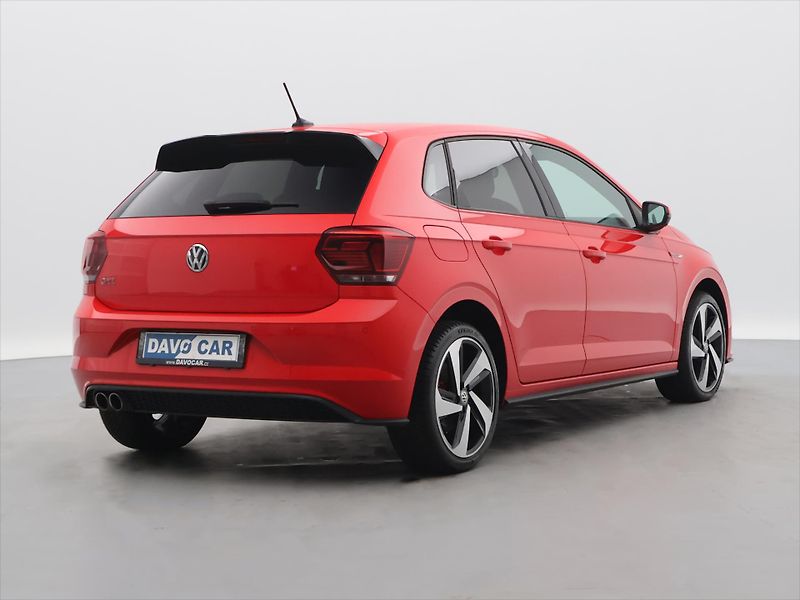 Volkswagen Polo 2,0 TSI GTI 147kW DSG LED Beat - fotka 7 z 33