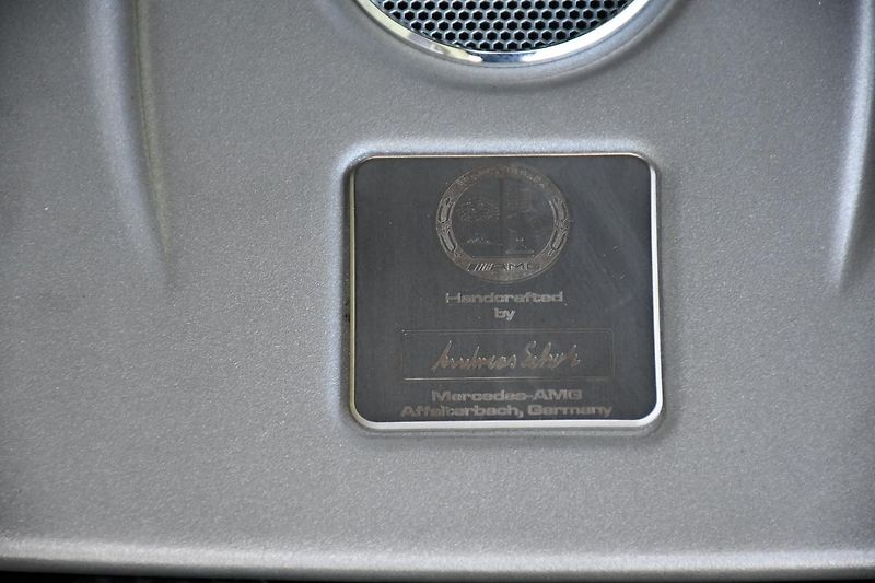 Mercedes-Benz SL 65 AMG V12 Anniversary Edition - fotka 41 z 41