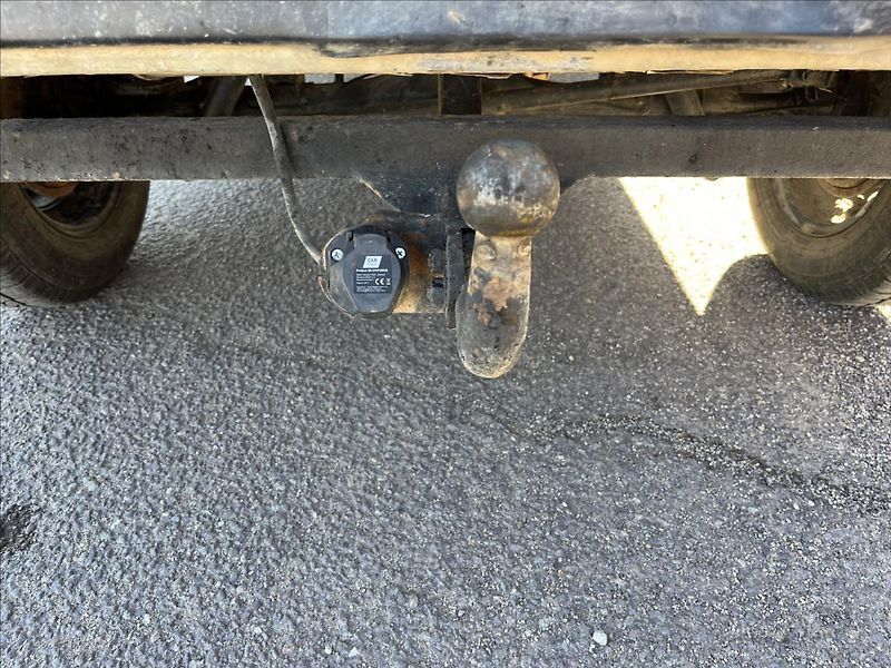 Lada Niva 1,7 i PRAKTIK 2MÍSTA 4x4 TAŽNÉ - fotka 25 z 30