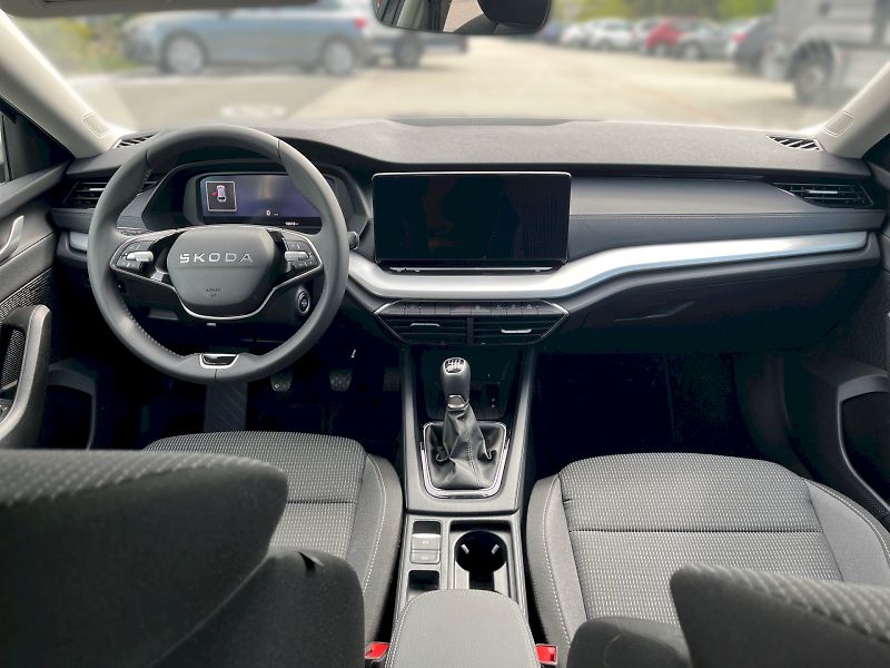 Škoda Octavia (2025) OCT.COMBI SELECTION 2,0 TDI 85 - fotka 5 z 30