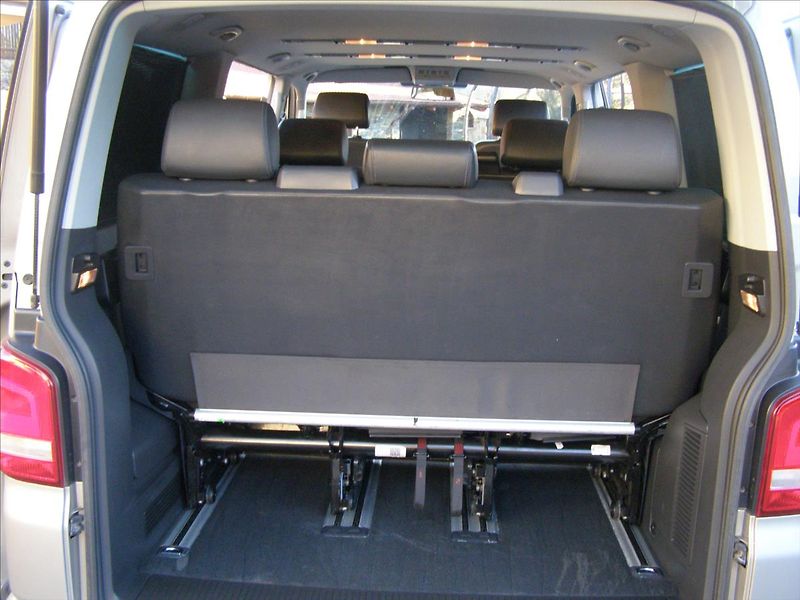Volkswagen Multivan 2,0   2xsoupacky 180 PS - fotka 28 z 41