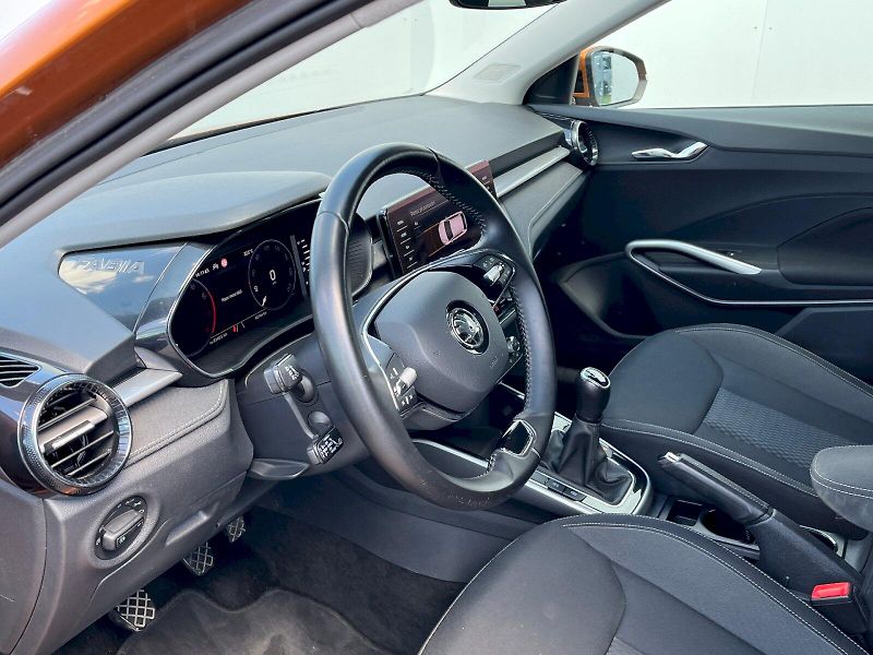 Škoda Fabia (2021) 1.0 TSI 81kW Style - fotka 7 z 28