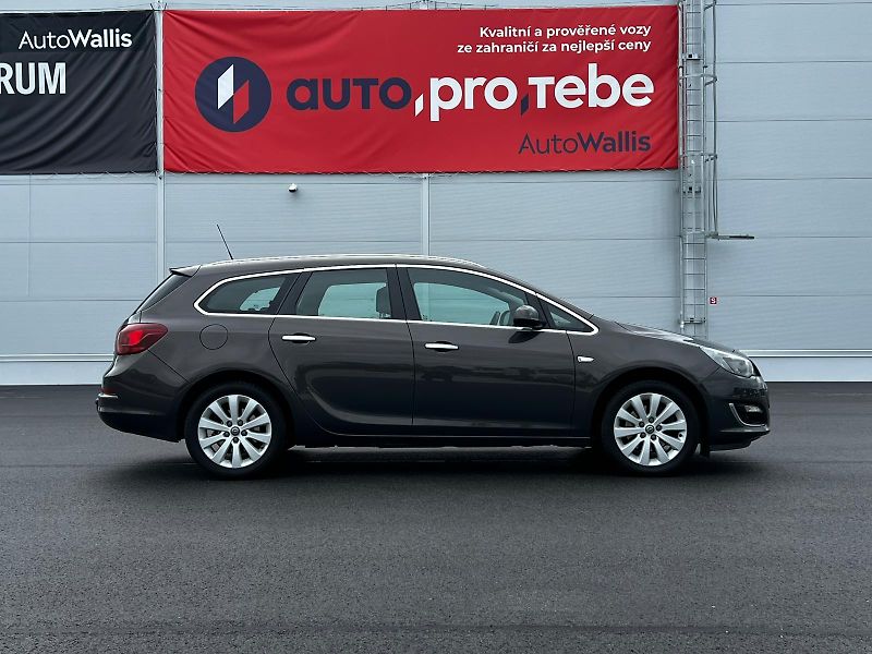 Opel Astra 2.0CDTI 121kW CZ Kůže TZ - fotka 4 z 21
