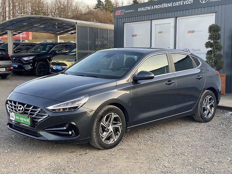 Hyundai i30 1.5TGDi, ČR-1m, Family Smart - fotka 3 z 33