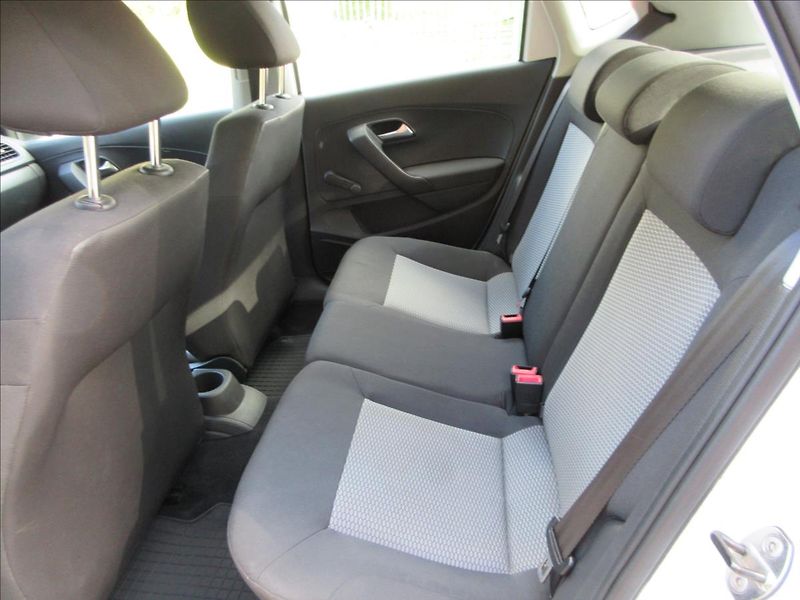 Volkswagen Polo 1,2 i Klima, 5dv. ESP, Nové ČR - fotka 15 z 26