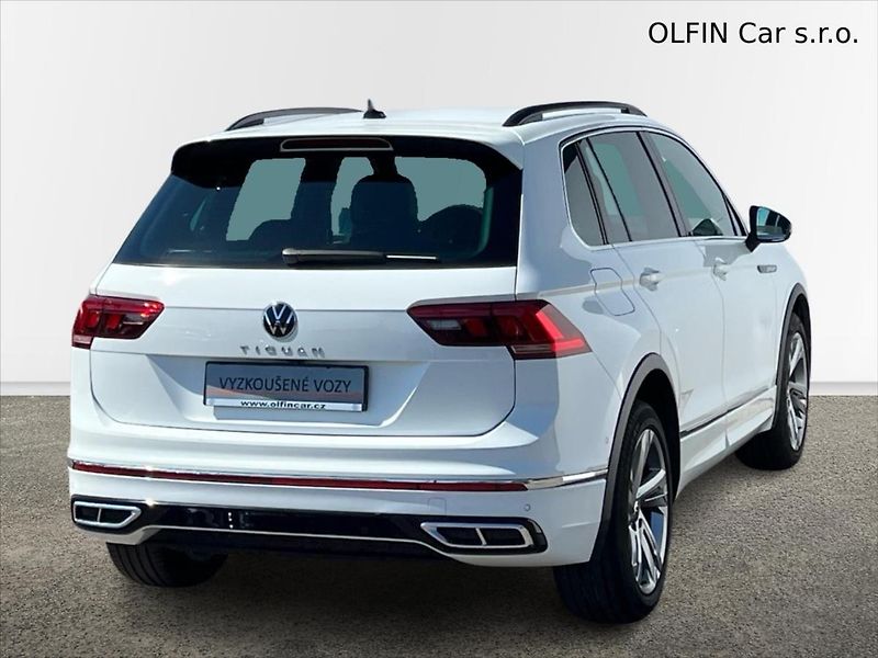 Volkswagen Tiguan 1,5 TSi 110 kW 7DSG R-LINE - fotka 2 z 27