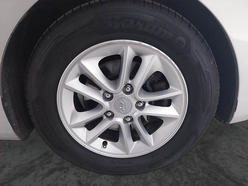 Hyundai i30 (2012) 1.6 GDI, Serv.kniha, Tempomat - fotka 15 z 18