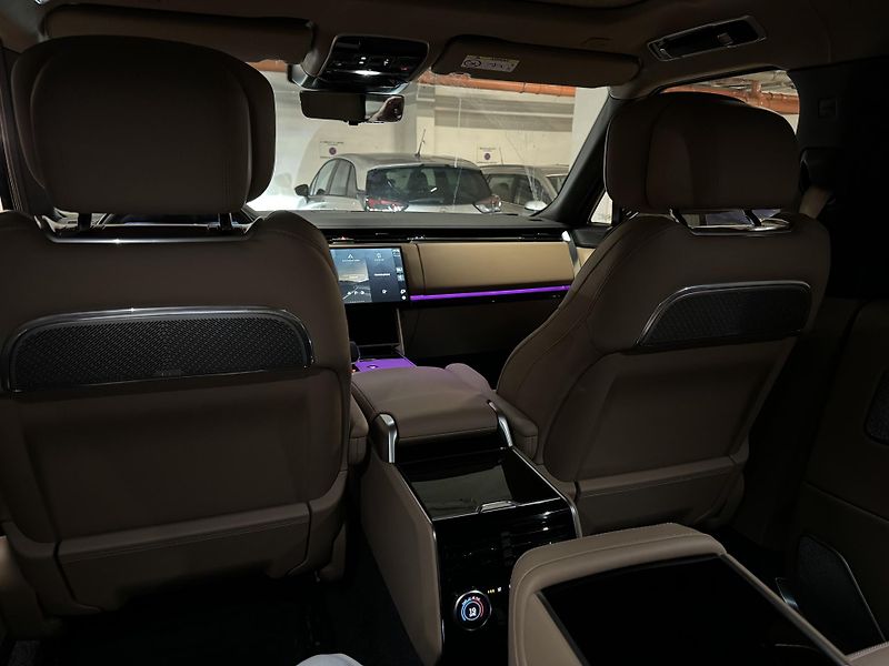 (2024) Range Rover LWB Autobiography  - fotka 11 z 14