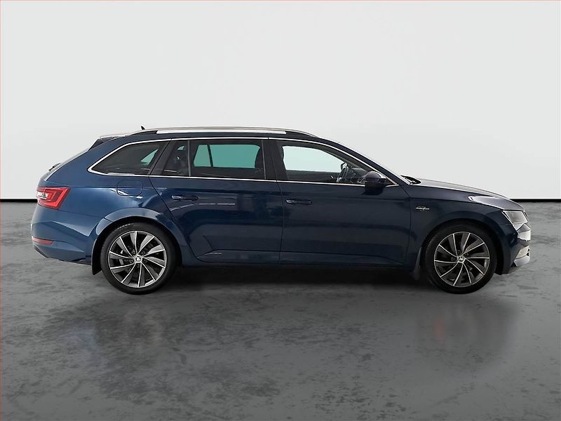 Škoda Superb (2018) Laurin&Klement 2.0 TSI - fotka 6 z 16