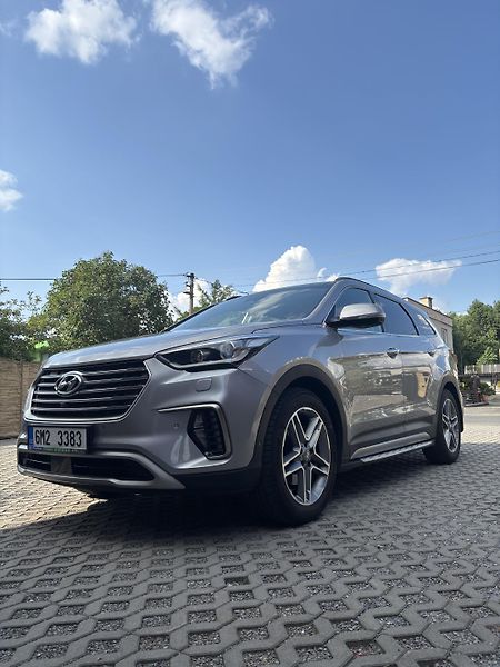 Hyundai Grand Santa Fe (2017) - fotografie inzerátu