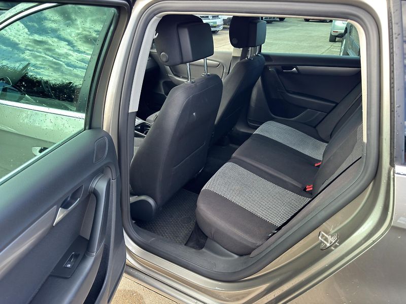 Volkswagen Passat - fotka 5 z 7