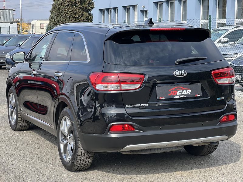 Kia Sorento 2.2CRDi REBEL 4x4 KŮŽE 7MÍST - fotka 5 z 52