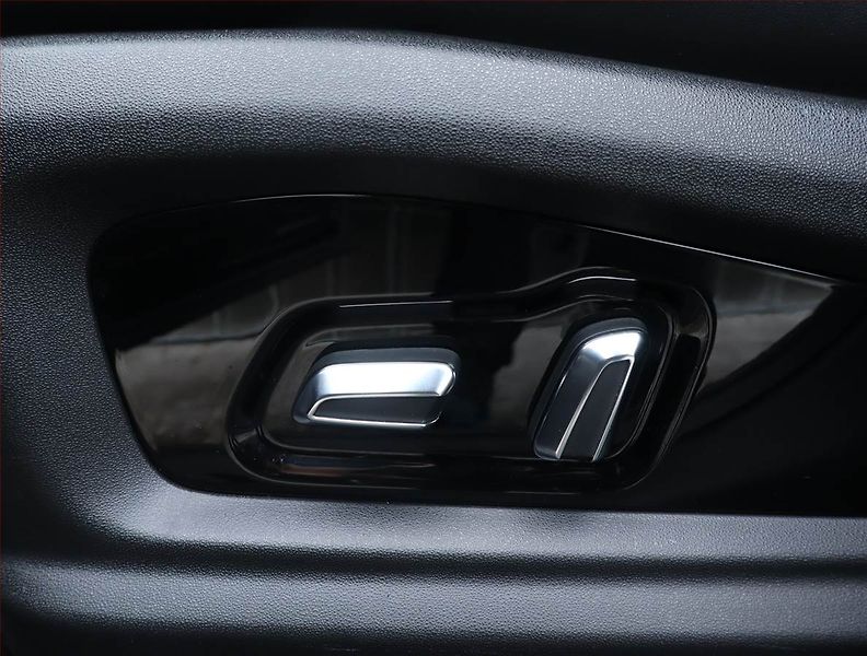 Omoda 5 EV (2025) Premium 61 kWh - fotka 20 z 25