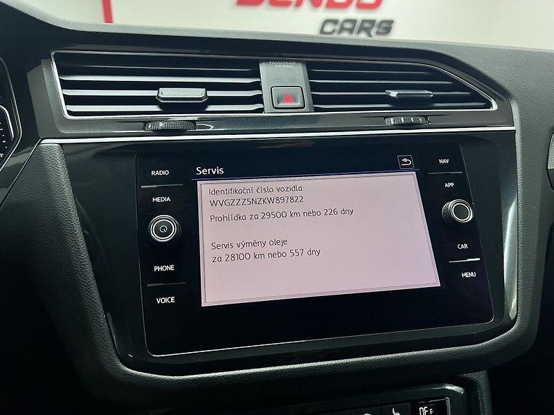 Volkswagen Tiguan IQ.DRIVE, 2.0 TSI 140 kW, 4x4 - fotka 36 z 44