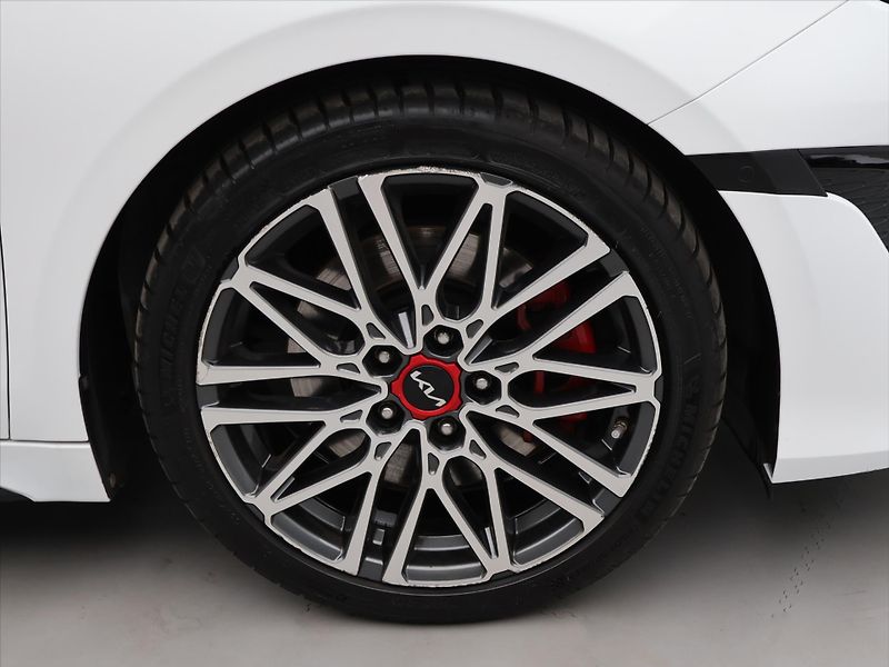 Kia ProCeed 1,6 T-GDI 150kW GT DCT DPH - fotka 27 z 34