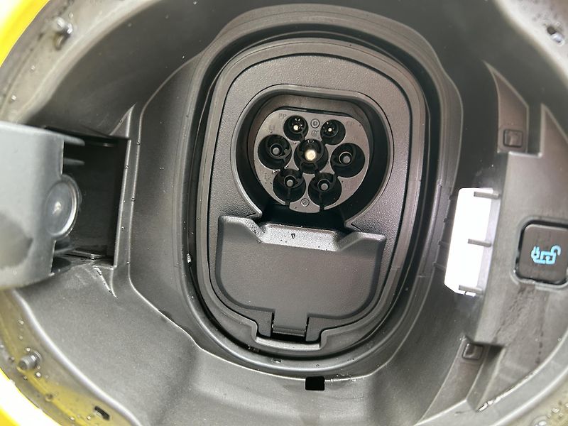 Ford Puma GEN-E 43kWh dojezd 123kW/168 k - fotka 8 z 33