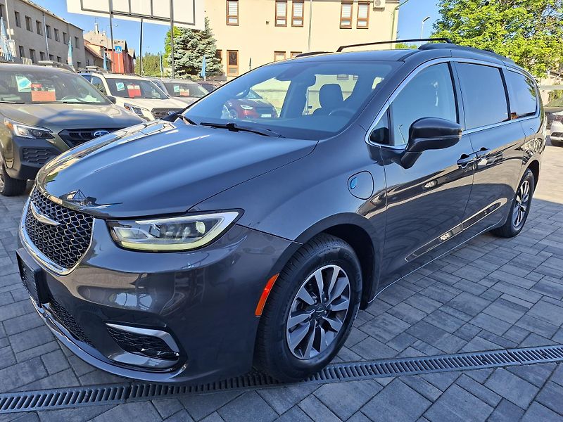 Chrysler Pacifica (2022) 3,6L V6 HYBRID, kůže, servis  - fotka 3 z 33