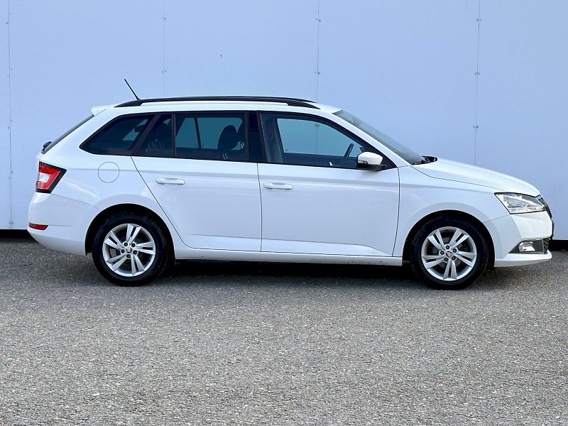 Škoda Fabia (2022) Combi 1.0 TSI / 70 kW / AMBITI - fotka 16 z 26