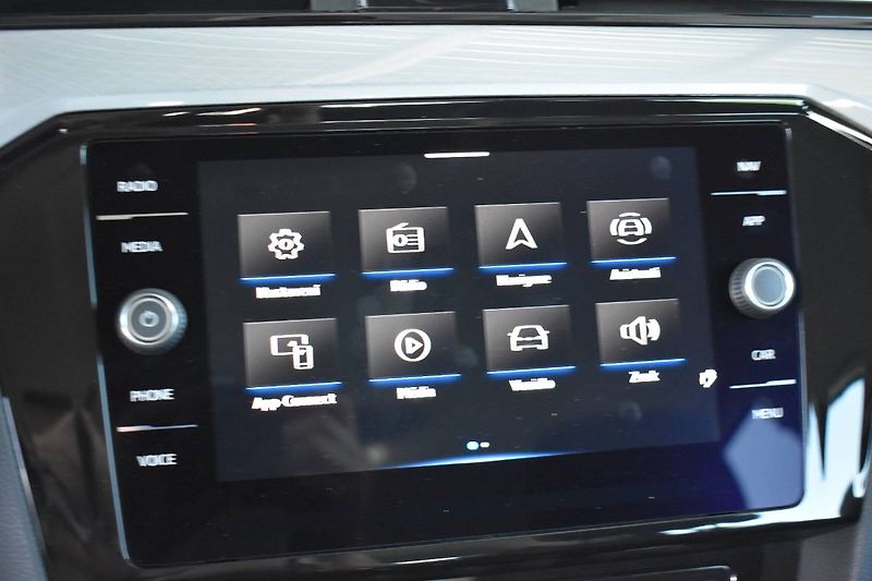 Volkswagen Passat Variant (2023) 1.5TSI 110kW, LED,Manuál - fotka 20 z 23