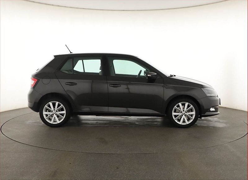Škoda Fabia (2017) Style 1.0 TSI, Automat, ČR - fotka 6 z 18