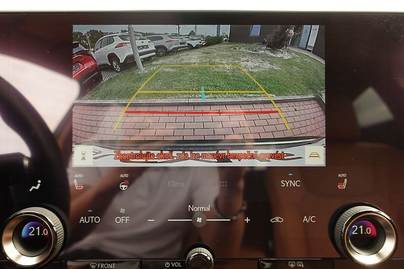 Lexus NX 350h NX350h Executive Top 4x4 - fotka 26 z 34
