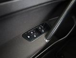 Volkswagen Golf (2019) 1.5 TSI, Serv.kniha, Tempomat - náhled 18