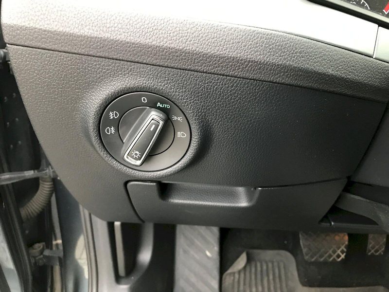 Škoda Superb (2018) COMBI / 2.0 TDI / 110 kW / 7DS - fotka 27 z 27