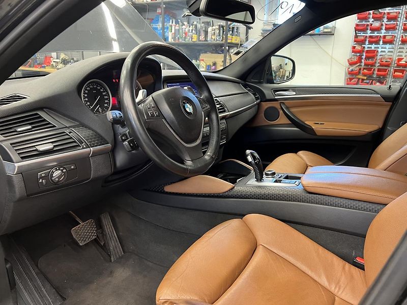 BMW X6 40D 3.0D xDrive 225 kW - fotka 9 z 22