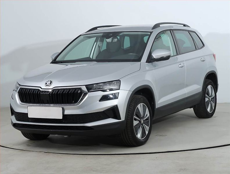Škoda Karoq (2023) Ambition 2.0 TDI - fotka 2 z 24