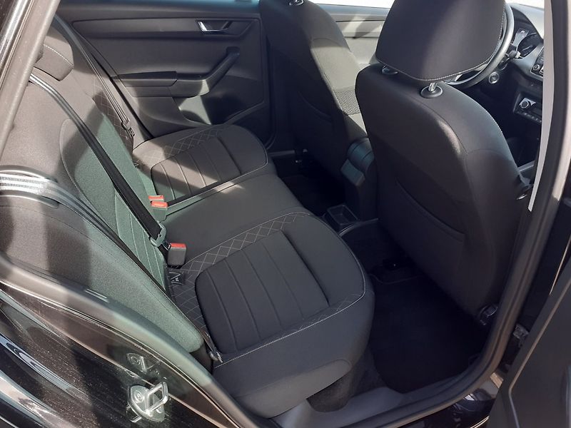 Škoda Fabia (2017) III Kombi 1.2 TSi 81kW - fotka 23 z 40