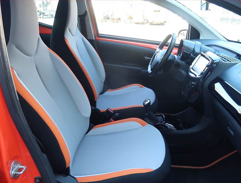 Toyota Aygo (2015) 1.0 VVT-i, ČR,1.maj, Tempomat - fotka 9 z 20