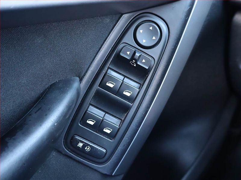 Citroën C4 Picasso (2012) 1.6 HDi, po STK, jezdí výborně - fotka 16 z 18