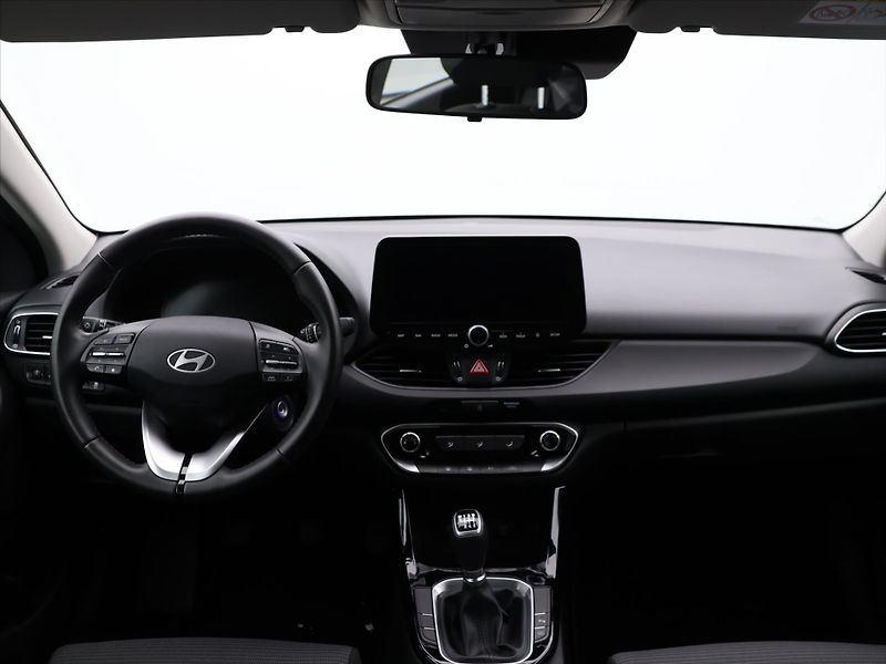 Hyundai i30 1.5 i 70kW Comfort CZ Záruka - fotka 19 z 19