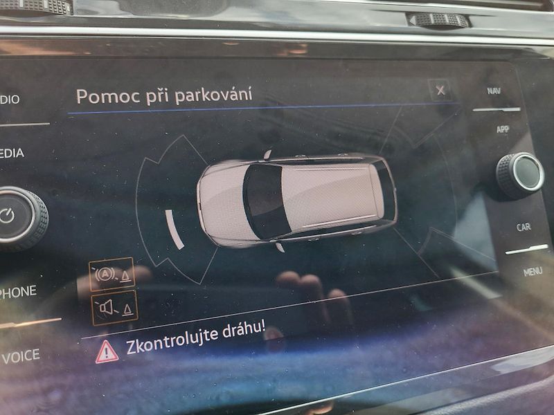 Volkswagen Tiguan 2.0 TDi 90kW LIFE - fotka 18 z 44