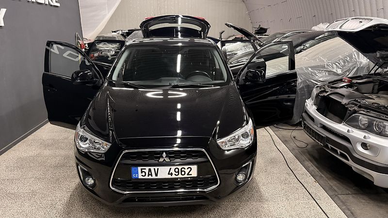 Mitsubishi ASX (2016) 1.6Di-D, ČR,4X4 - fotka 16 z 56