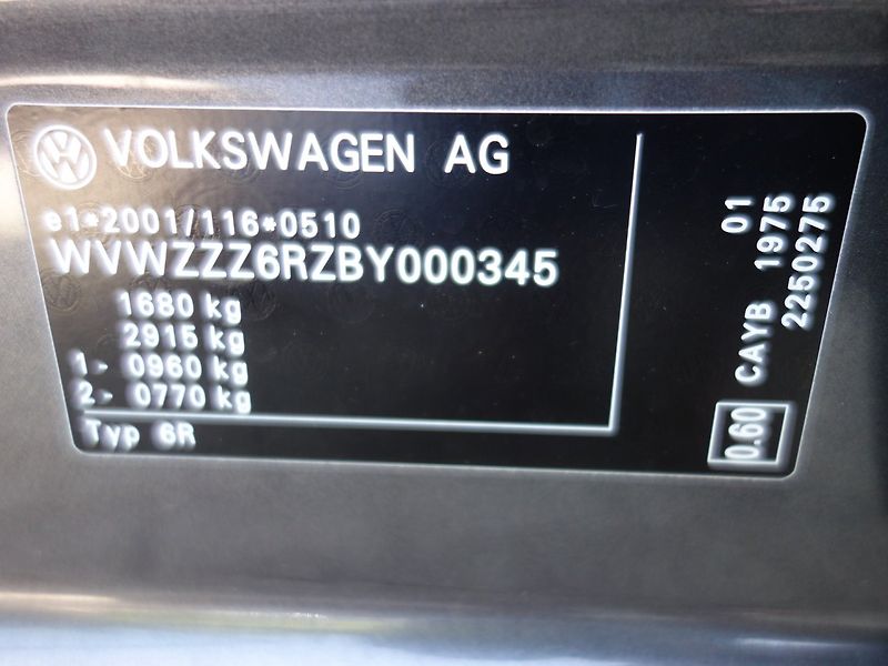 Volkswagen Polo (2010) 1.6TDI 66kW DSG BEATS -DPH - fotka 39 z 41